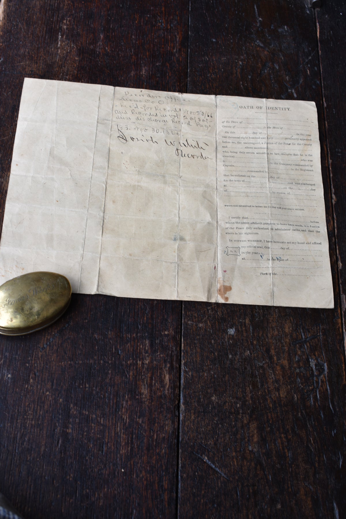 American Civil War 19th Century Oval Brass Snuff Box & Discharge Paper of Private Jonas Weeks