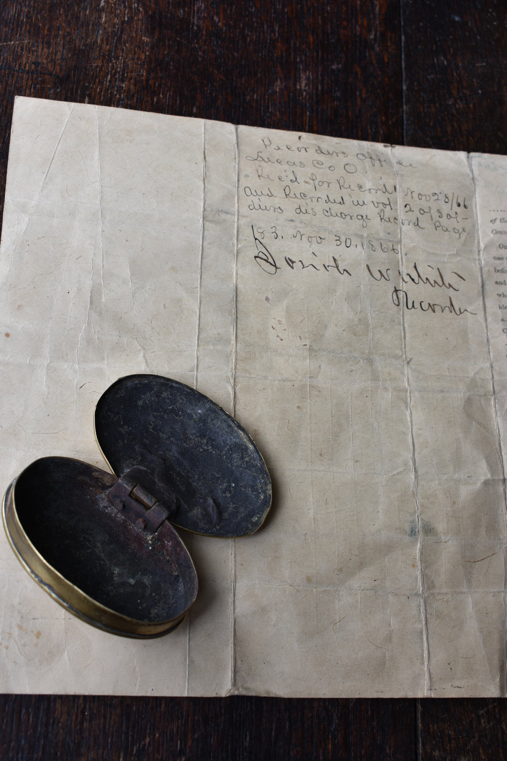 American Civil War 19th Century Oval Brass Snuff Box & Discharge Paper of Private Jonas Weeks